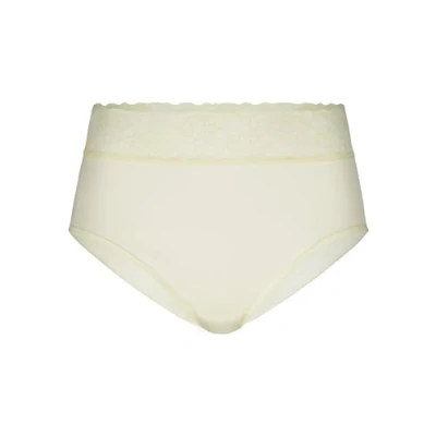 Image de Calida Midislip Lycraspitze Culotte, Ecru (Champagne 134), 52 (Taille Fabricant: L = 48/50) Femme