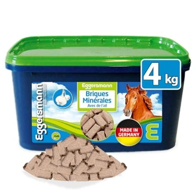Image de Eggers Mann Mineral Bricks ail pour Cheval, minéral Complément Moyen, avec Contre Les Insectes, Lot de 1 (1 x 4 kg)