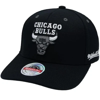 Image de Mitchell &amp; Ness Curved Classic Red Snapback Eazy B&amp;W, C. Bulls