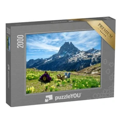 Image de puzzleYOU : Puzzle de 2000 pièces « Une randonneuse Qui se Repose en regardant Le Pic du Midi Ossau dans Les Pyrénées françaises »