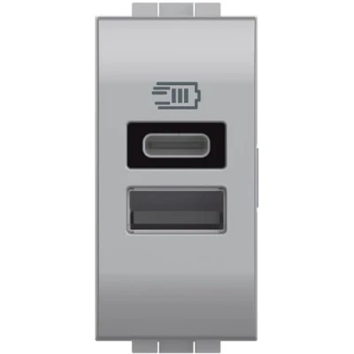 Image de Bticino NT4191Ac Chargeur USB avec deux entrées de type A et C, à installer dans la plaque Livinglight, pour recharger un appareil électronique jusqu&#039;à 15 W ou appareils assemblés, 1 module, Tech