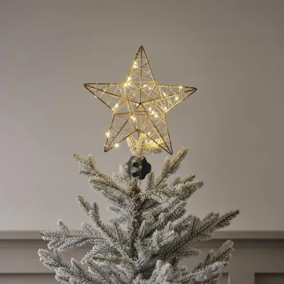 Image de Lights4fun Cimier Étoile Dorée Lumineux pour Sapin de Noël 30 cm avec 25 LED Blanc Chaud à Piles Minuterie Déco Intérieur