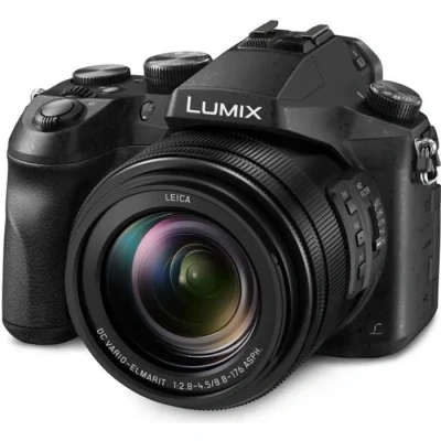 Image de Panasonic Lumix FZ2000Appareil Photo Bridge Expert (Capteur type 1&#039;&#039; 20MP,Zoom LEICA 20x F2.8 4.5,Viseur OLED,Ecran tactile orientable,Vidéo pro. 4K illimitée Stabilisation) Noir