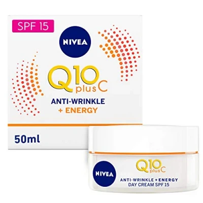 Image de NIVEA Q10 crème de jour anti rides Energy Radiance Boost SPF15 (50 ml), hydratant nourrissant et avec vitamine C, pour un teint plus sain ferme