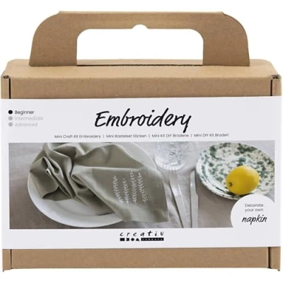 Image de Creativ Company Mini Creative Embroidery Set Fabric Serving in Dusty Green For Magical Own Served
