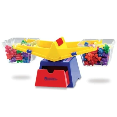 Image de Learning Resources Balance élémentaire avec seaux et oursons à compter