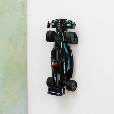 Image de Brickify Support mural pour Lego 42165 Mercedes AMG F1 W14 E Performance Pull Back Techic Set Facile à installer Fabriqué au Royaume Uni Voiture non incluse