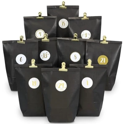 Image de Calendrier de l&#039;Avent Extravagant à remplir avec 24 Sacs Cadeaux Noirs et Autocollants Clips pour numéros Motif élégant bricoler Offrir Noël Avent