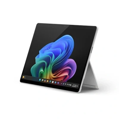 Image de Microsoft Surface Pro 11 Copilot+ PC Qualcomm Snapdragon 1 To 33 cm (13 ) 16 Go Wi Fi 7 (802.11be) Windows Home Platine Neuf