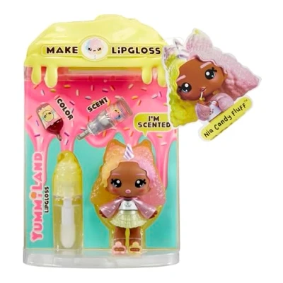Image de Yummiland Lip Gloss Poupée Nia Candy Fluff Inclut le Kit DIY Gloss, Convient aux Enfants de 4 Ans et Plus