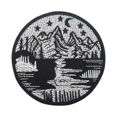 Image de Finally Home Écusson à attacher avec scratch Rivière dans les montagnes patchs d&#039;extérieur, écussons de randonnée, naturels, badges montagne, patch camping rond