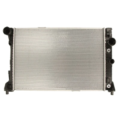 Image de NISSENS 67161 radiateur du moteur Aluminium 642 439 16 Grille de soudée MERCEDES BENZ: Classe C Berline, E Break