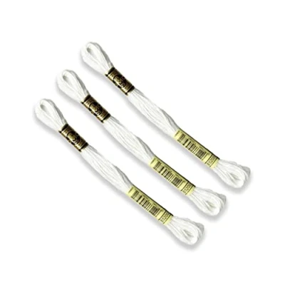 Image de DMC Lot de 3 échevettes BLANC LUMINEUX B5200, Fil à broder Mouliné 117MC, 100% coton S&#039;adapte toutes techniques et tous supports, idéal point croix