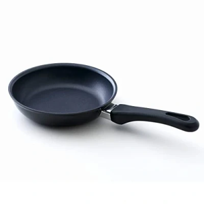 Image de Fissler Cenit Petite poêle à goûter en aluminium Diamètre : 18 cm 0,7 l Pour noix, collations, bacon