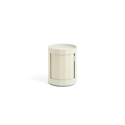 Image de HAY Table d&#039;appoint Facet Cabinet low pieds/roues 49 cm Eggshell