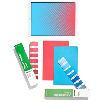Image de Pantone GP6102B Colour Bridge Guide Set Coated &amp; Uncoated Deux nuanciers portables organisés par ordre chromatique