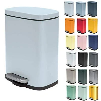 Image de Spirella Poubelle de Salle Bain à Pédale en Inox AKIRA Fermeture Douce Easy Close, Revêtement Anti Trace Doigts 21,4 x 17,6 30 cm 5L Bleu Ice