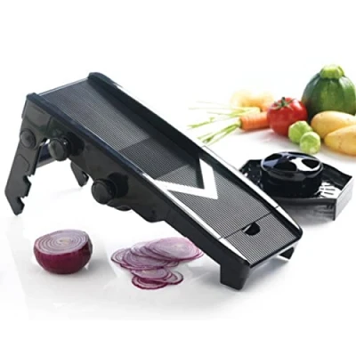 Image de Mastrad Mandoline Multilames Lame V 6 Lames Acier Inoxydable Facile D’utilisation Confort &amp; Sécurité 1 Poussoir Coloris Noir F20900