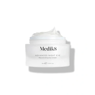 Image de Medik8 Advanced Night Eye Crème Rajeunissante pour les Yeux Atténue Ridules et Réduit Cernes 15ml