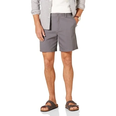 Image de Amazon Essentials Short Chino Confortable en Tissu Extensible, Entrejambe 18 cm, Coupe Classique Homme, Charbon, 36W