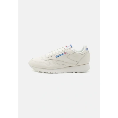 Image de Reebok Classic Leather Unisex Baskets basses, Taille: 41, Chalk/vector blue/vector red Cuir et textile