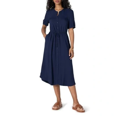 Image de Amazon Essentials Robe trapèze mi longue cintrée à coupe décontractée et manches longues Femme, Bleu Marine, M