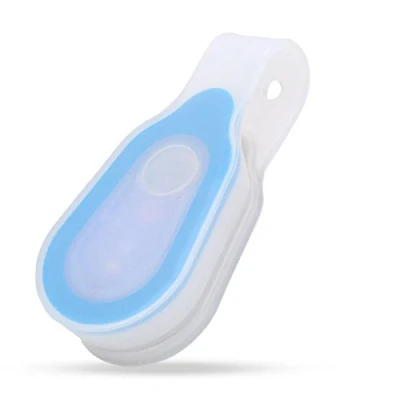Image de Keenso Lampe de Poche Mains Libres, Lumière Sécurité Fixation pour en Silicone Eclairage Nuit à LED avec Clip(Bleu)