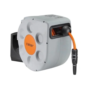 Image de Rotoroll Evolution 10 m Claber, dévidoir automatique pour montage mural équipé de Slow Rewind System