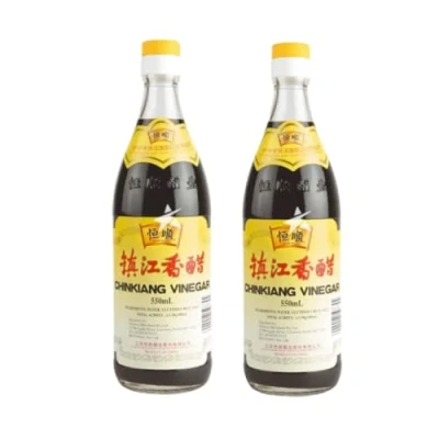 Image de Heng Shun Lot de 2 bouteilles Vinaigre noir Chinkiang Vinegar dans une bouteille en verre 550 ml riz chinois traditionnel (noir) idéal pour les sauces et assaisonnements