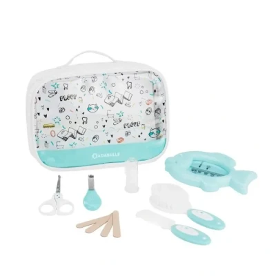 Image de Badabulle Trousse de Soin Bébé Plouf Dès la naissance Kit Complet 7 Accessoires dont Brosse, Thermomètre bain, Paire Ciseaux Arrondis avec Poches