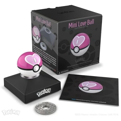 Image de The Wand Company Pokémon Trainer Mini Poké Ball Range of Authentic Replicas Realistic, Electronic, Die Cast with Display Stand Light Features (Mini Love Ball)