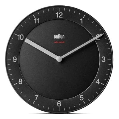 Image de Horloge murale radiocommandée classique Braun pour le fuseau horaire de l’Europe centrale (DCF/GMT+1) avec mouvement silencieux, facile à lire, 20 cm diamètre, en noir, modèle BC06B DCF.