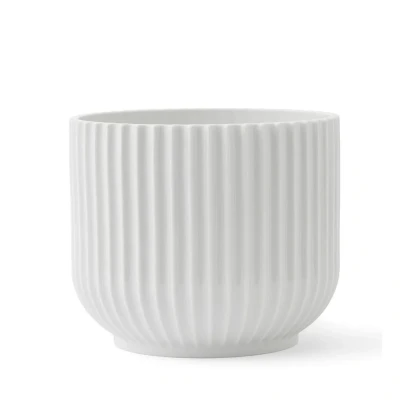 Image de Lyngby Porcelæn Cache pot moyen style Bauhaus design intemporel, blanc
