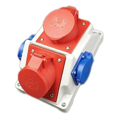 Image de RoadEu Prise murale combinée 16A 5P, 2x prises 230V PCE Répartiteur de courant Distributeur