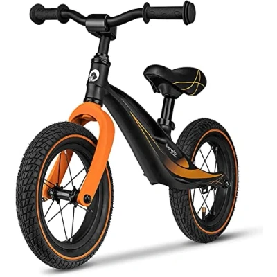 Image de lionelo Bart Air Draisienne Vélo d&#039;équilibre Cadre léger sans soudures, de 2 Ans jusqu&#039;à 30 kg Roues gonflées Guidon et Selles réglables en Hauteur Poids 3,8 (Sporty Black)