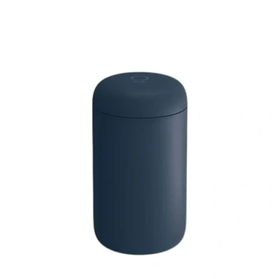 Image de Fellow Carter Everywhere Mug de voyage Gobelet à thé et café isotherme large ouverture en acier inoxydable avec intérieur céramique, bleu pierre, 473 ml