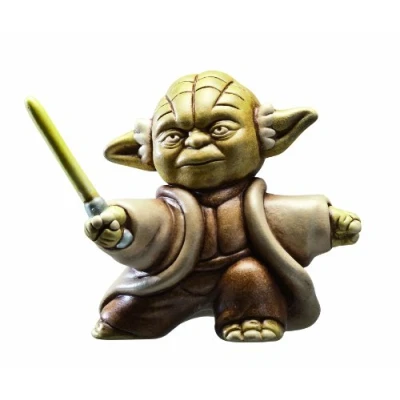 Image de Star Wars Joy Toy 651377 Figurine de Collection en céramique Fighting Yoda « May The Force Be with You » dans Une boîte présentation Cuir Noble