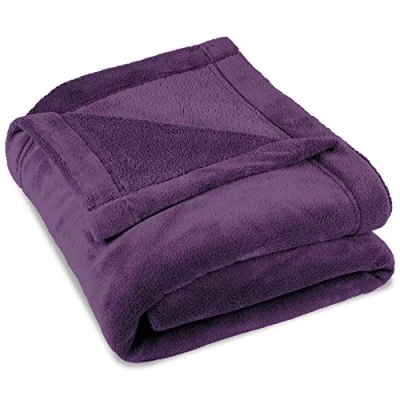 Image de CelinaTex Couverture Moelleuse 150 x 200 cm Violet canapé Chaude Salon Douce Microfibre Polaire Oeko TEX Montreal