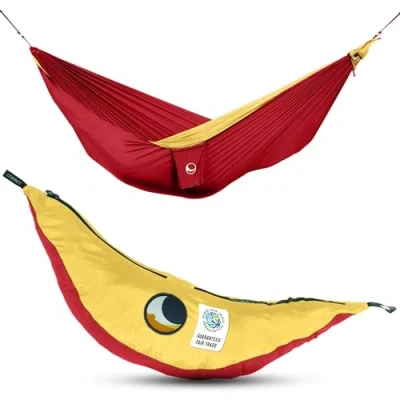 Image de Ticket to the Moon Fair Trade &amp; Artisanal 1 2 Personnes Léger Original Hamac Bordeaux/Jaune FONCÉ pour Voyages, Camping, Jardin, XL 3.2 * 2m, 600g, Nylon en Soie De Parachute, Installation &lt; 1min