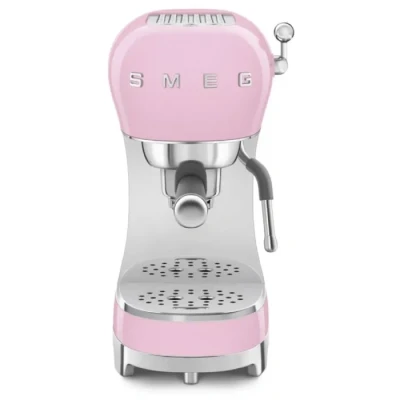 Image de Smeg, Machine à Café Expresso Manuelle ECF02PKEU, Système Thermoblock et Buse Vapeur, 4 Fonctions Expresso, Plateau Amovible, Porte Filtre, Réservoir d&#039;Eau 1 L, Dimensions Compactes, 1350W, Rose