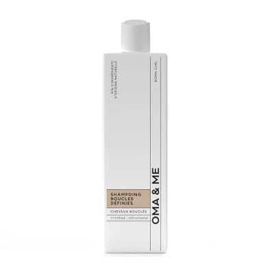 Image de OMA &amp; ME Shampoing Cheveux Bouclés Redéfinit les Boucles et Nettoie en Douceur Ondulés Soin 91% d&#039;Ingrédients d&#039;Origine Naturelle, Fabriqué France 250ml
