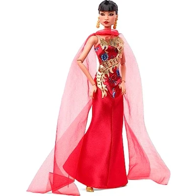 Image de Barbie Série Femmes D’Exception Poupée Anna May Wong en Robe Rouge avec Un Dragon Doré, Socle Et Certificat D’Authenticité, À Collectionner, Jouet Enfant, Dès 3 Ans, HMT97