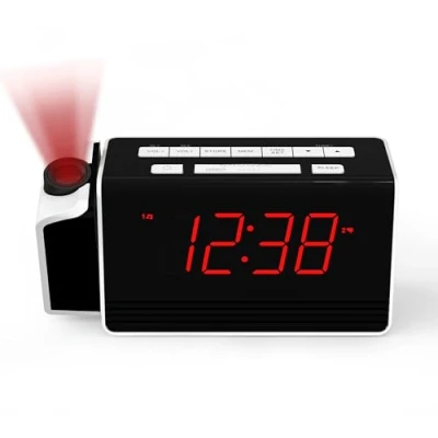 Image de iTOMA Réveil de Projection pour Chambre à Coucher avec projecteur Rotatif 180 , Radio FM, Affichage LED Rouge, Gradation 4 Niveaux, Double Alarme, répétition, 12 / 24h CKS512U
