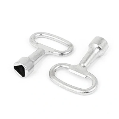 Image de sourcingmap 2pcs Clé Triangle Poubelle à douille triangulaire en métal pour serrure panneau 14x8x2mm