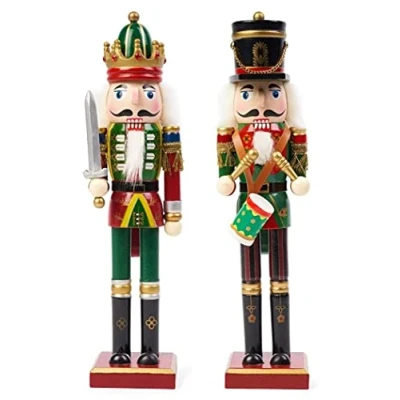 Image de KAHEIGN 2 Pièces Soldats Casse Noisette en Bois, Styles 30CM Chiffres de Traditionnels Noël Soldat Peint Bois Pin Qualité Supérieure pour Décoration (Tambour &amp; Épée)