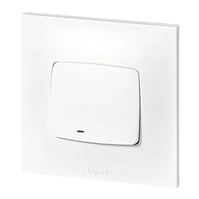 Image de LEGRAND Interrupteur ou Va et vient Neptune 10A Commande d&#039;Éclairage Monobloc avec Voyant (Fourni) Prêt à Installer Blanc