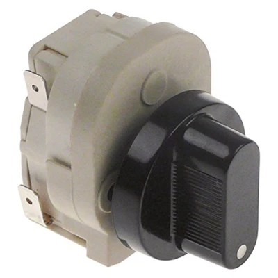Image de MT49 Minuterie 4 min 250 V 2 pôles essieu 6 x 4,6 18 mm Connecteur plat 6,3 Type d&#039;entraînement Fixation mécanique M4