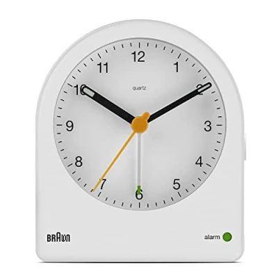 Image de Braun Réveil analogique Classique avec répétition (Fonction Snooze) et rétroéclairage continu, Mouvement Silencieux à Quartz, bip de l’Alarme en Crescendo, Blanc, modèle BC22W.