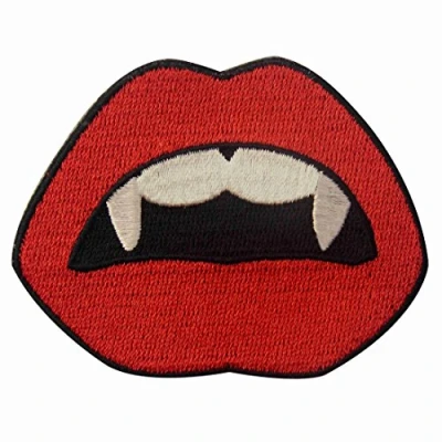 Image de Patch brodé en forme de Bouche Vampire Blood Sexy Red Lips, à coudre ou coller avec fer repasser