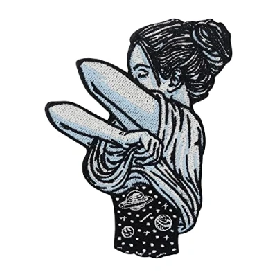Image de Finally Home You are my Universe Patch thermocollant Patchs planètes sexy femme lune étoiles écusson espace
